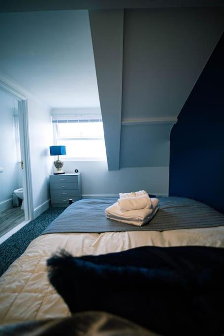 The Beach Suite - Top Floor With Easy Invest Lowestoft Eksteriør bilde