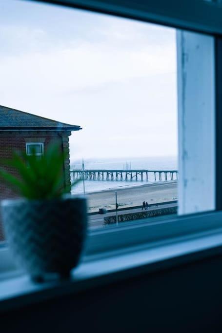 The Beach Suite - Top Floor With Easy Invest Lowestoft Eksteriør bilde